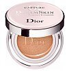 Christian Dior Capture Dream Skin Moist & Perfect Cushion Podkład korygujący w gąbce SPF 50 2 x 15g 020